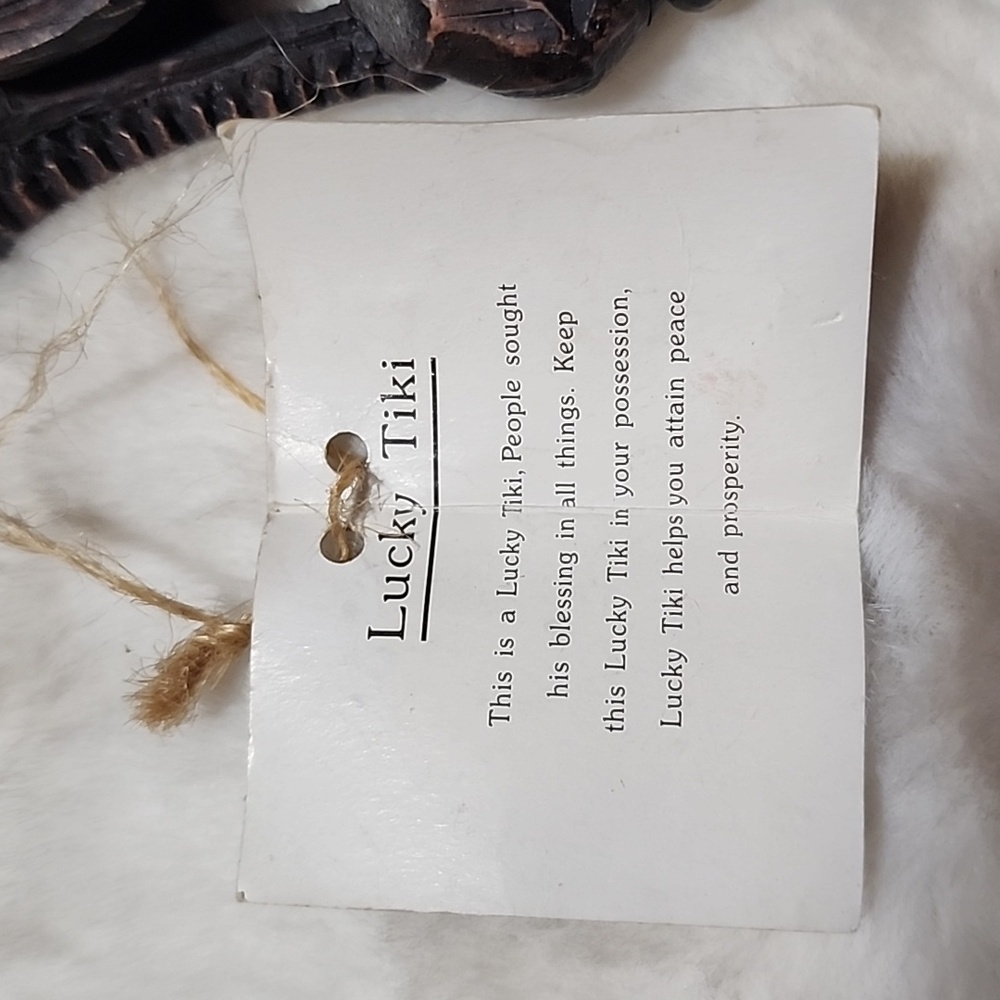 LUCKY TIKI FIGURINE WITH TAG. - Picture 5 of 8